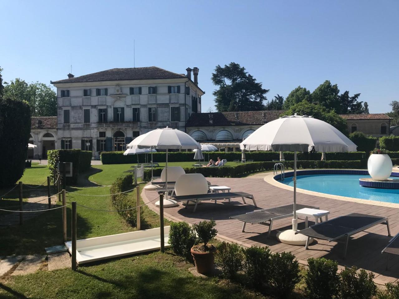 Hotel Villa Condulmer Mogliano Veneto Exterior photo Villa Trivulzio